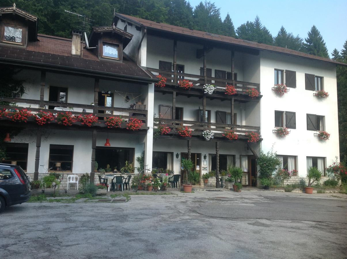Albergo Club21 Лавароне Екстериор снимка